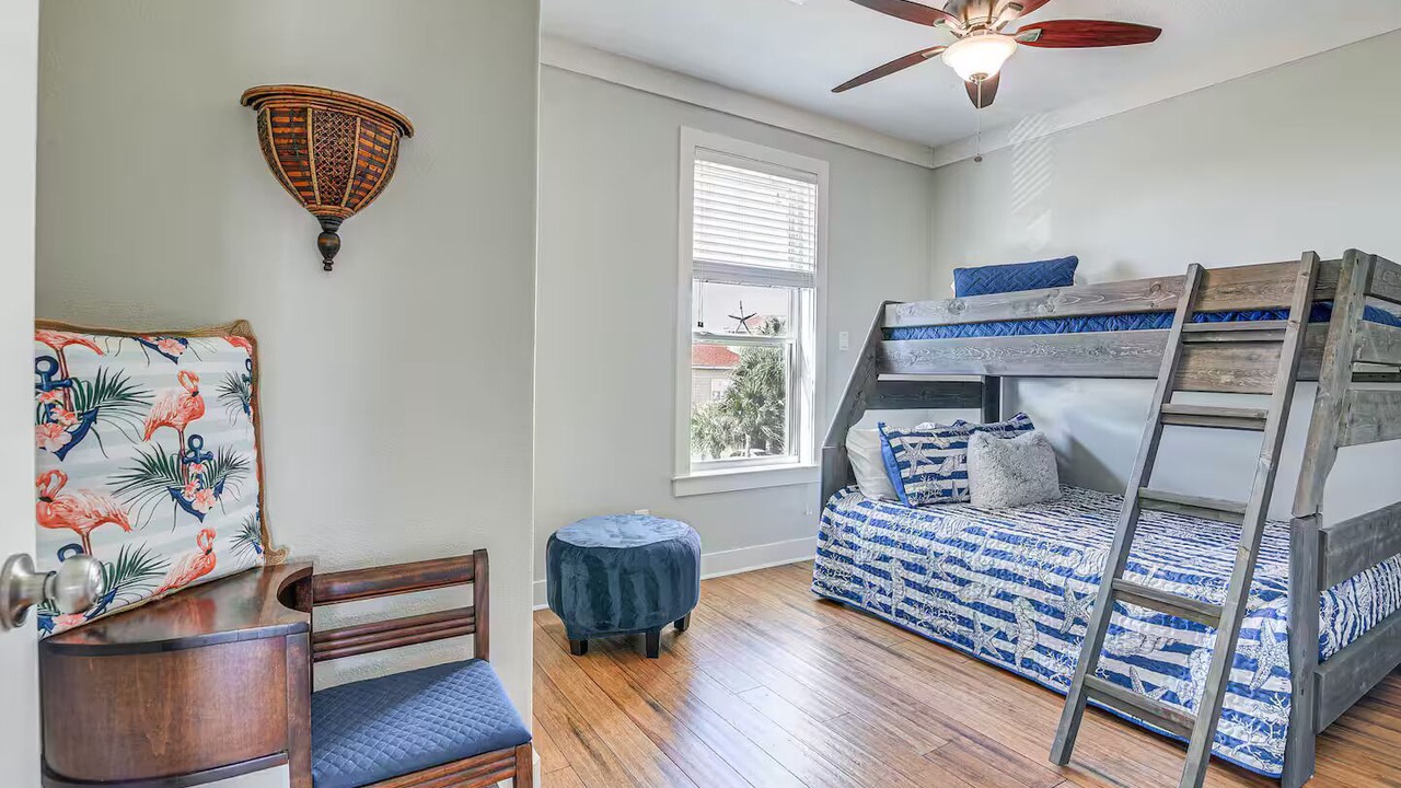 Photo of Bedroom in Terramar Beach