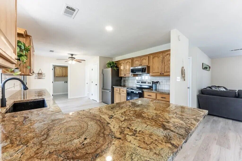 Photo of Kitchen in Pointblank