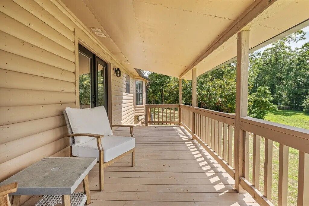 Photo of Patio Balcony in Pointblank
