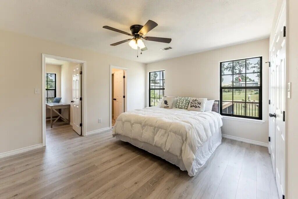Photo of Bedroom in Pointblank