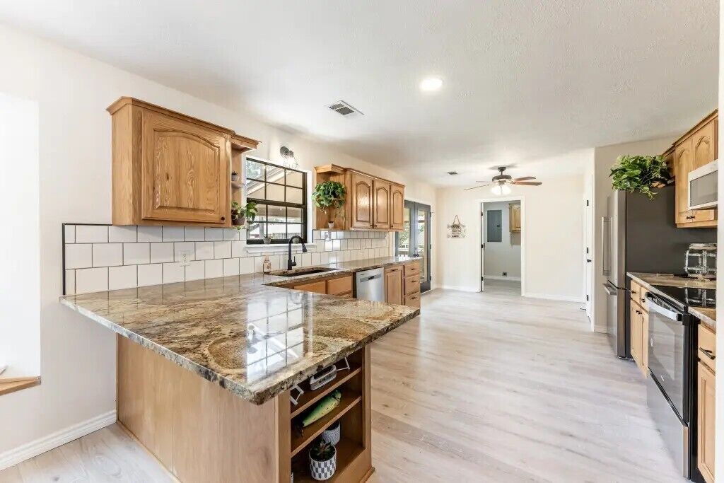Photo of Kitchen in Pointblank