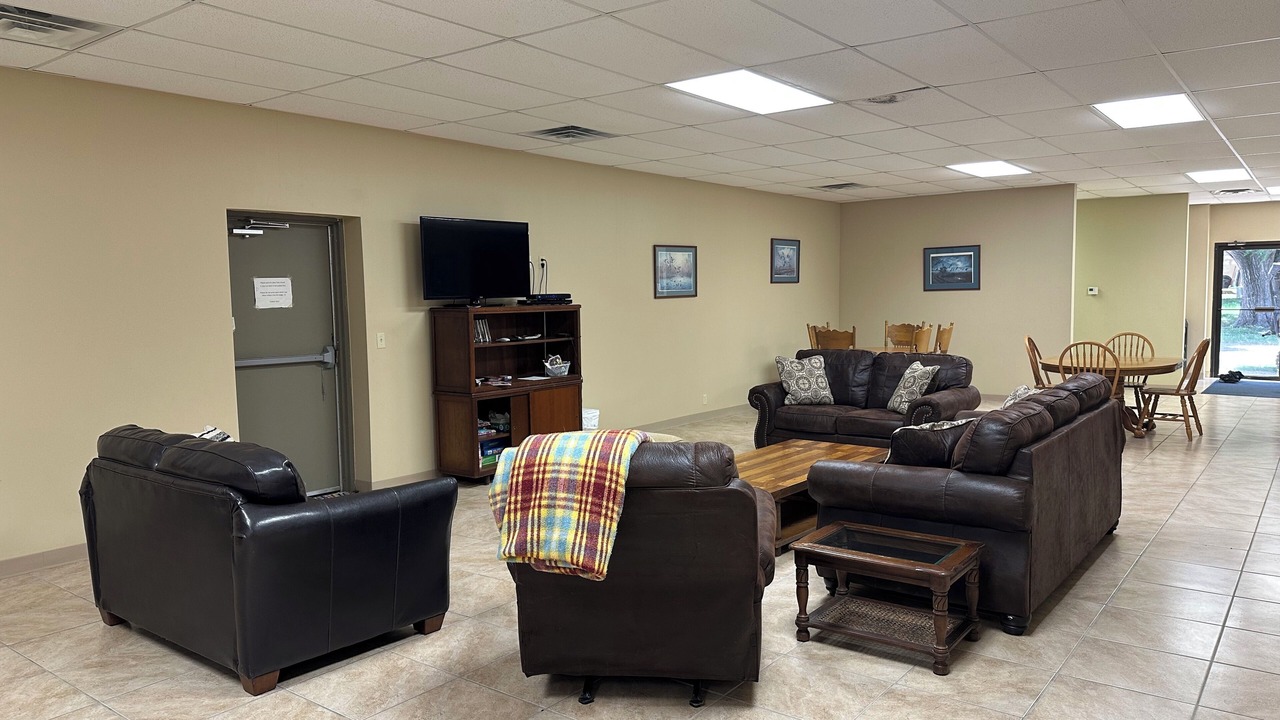 Photo of Livingroom in Cowley County