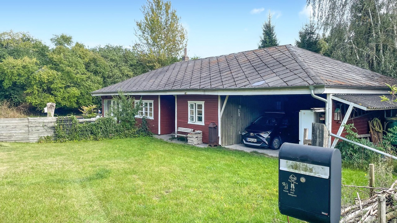 Photo of Others in Or