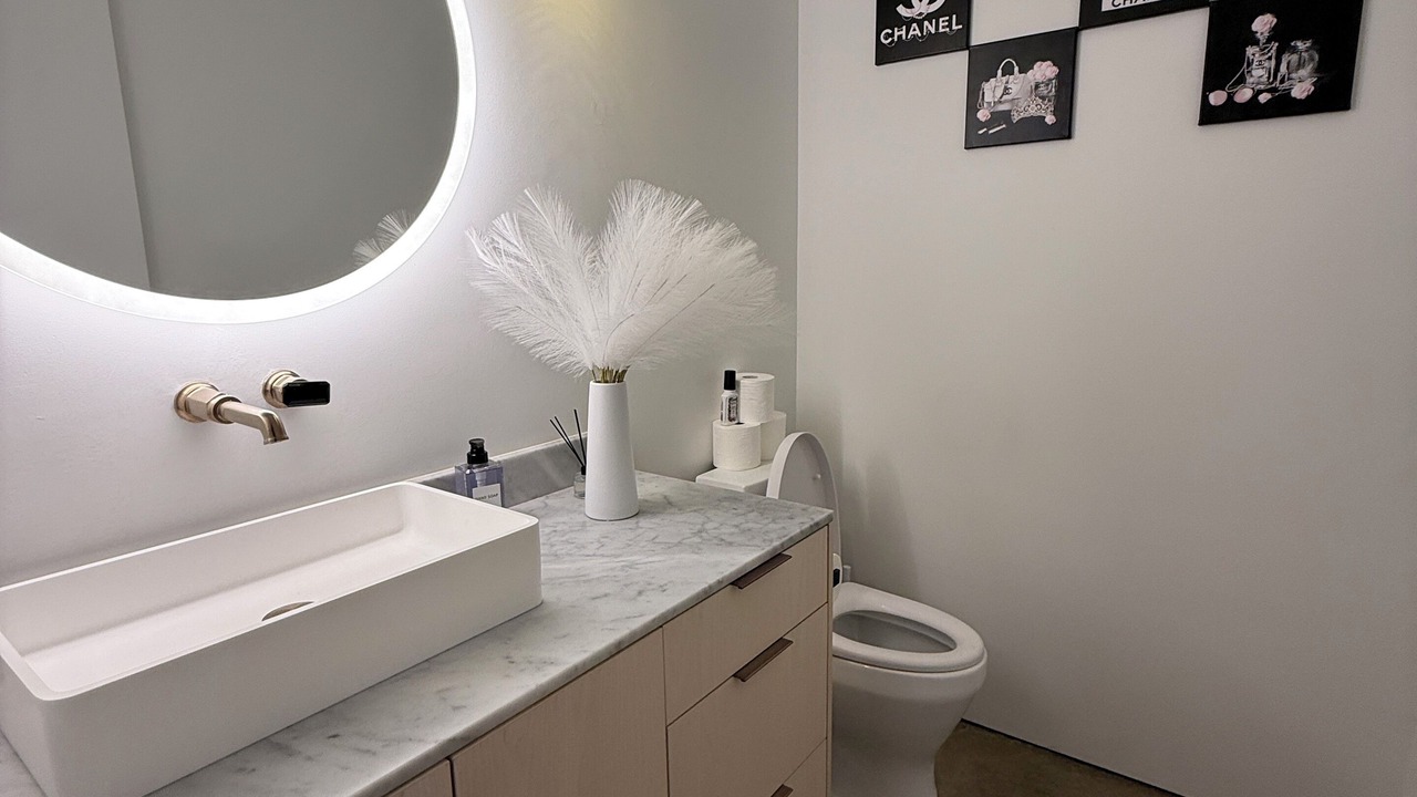 Photo of Bathroom in West Dallas