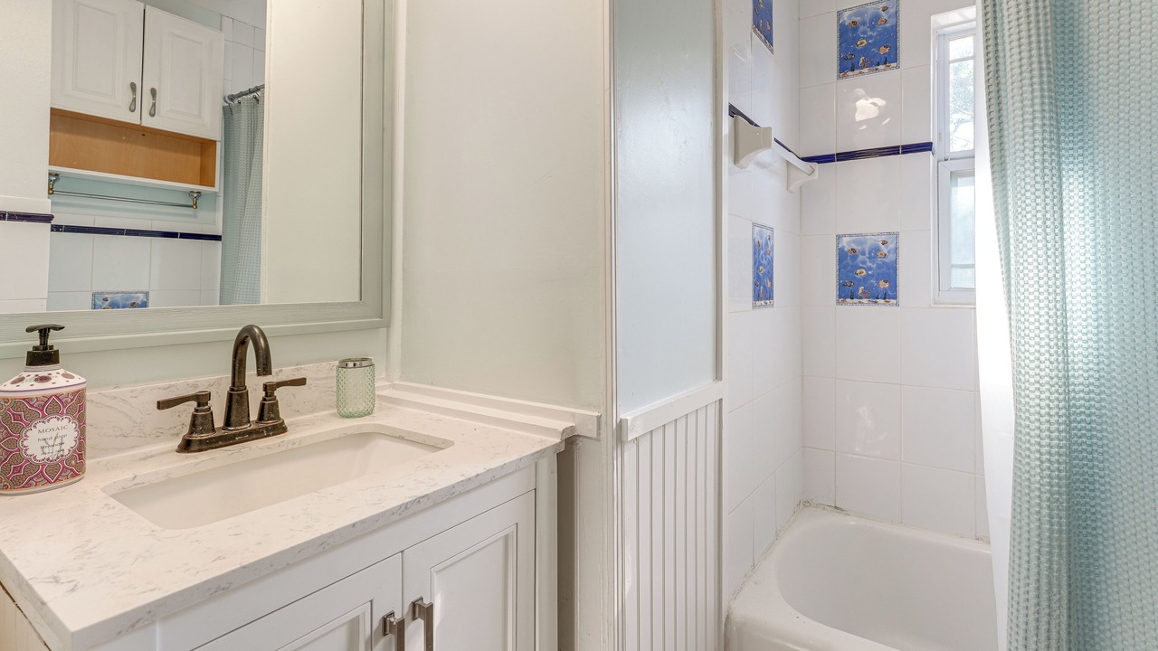 Photo of Bathroom in Jungle Terrace