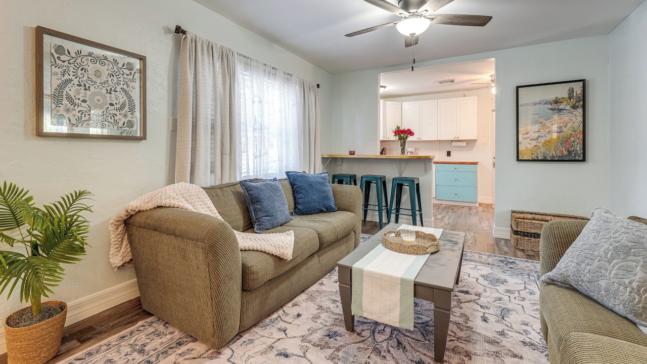 Photo of Livingroom in Jungle Terrace