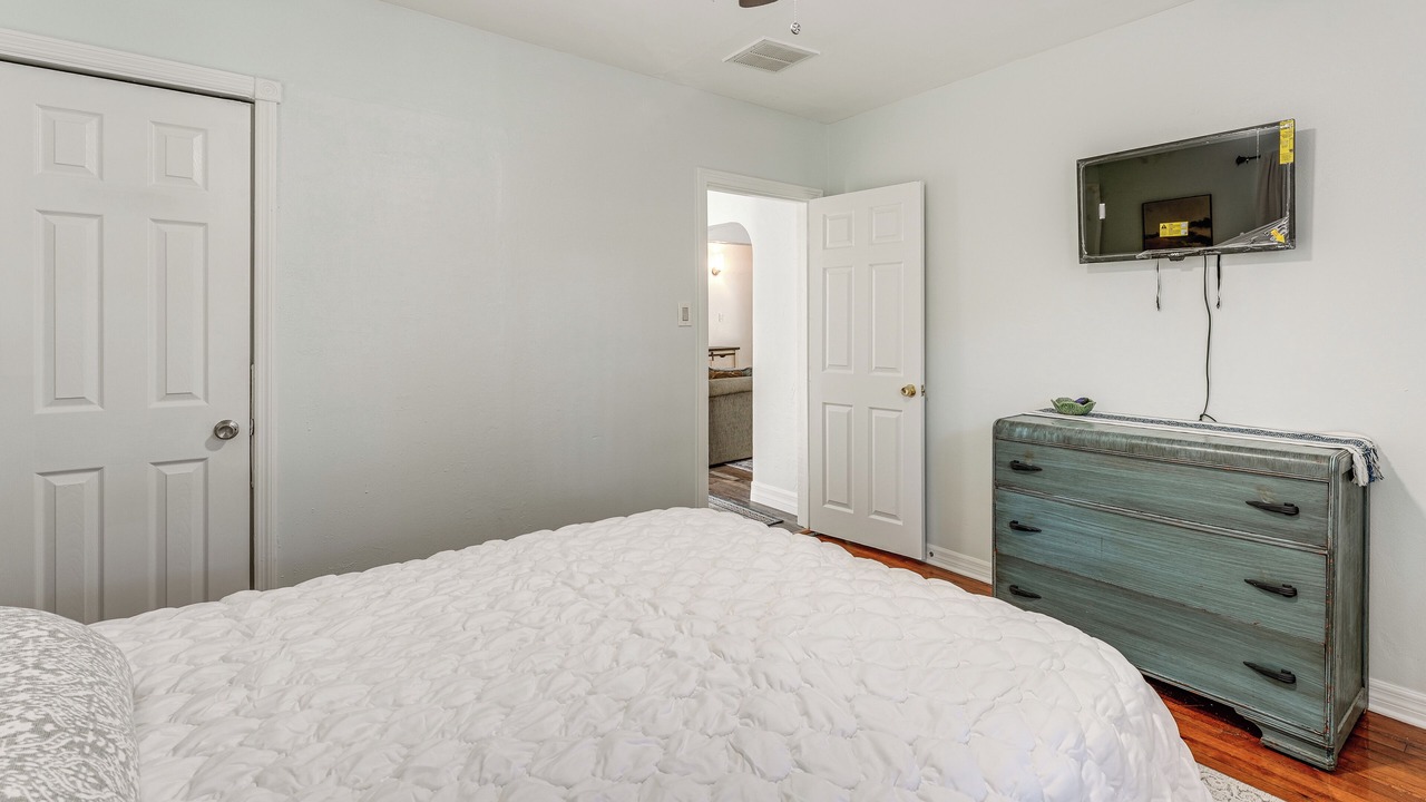 Photo of Bedroom in Jungle Terrace
