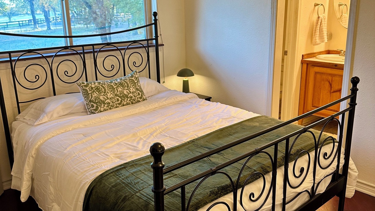 Photo of Bedroom in Argyle