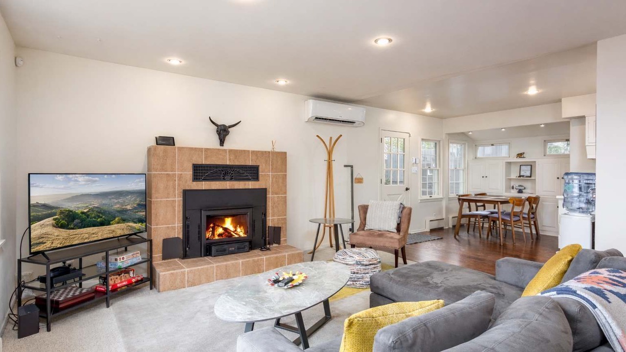 Photo of Livingroom in Glen Ellen