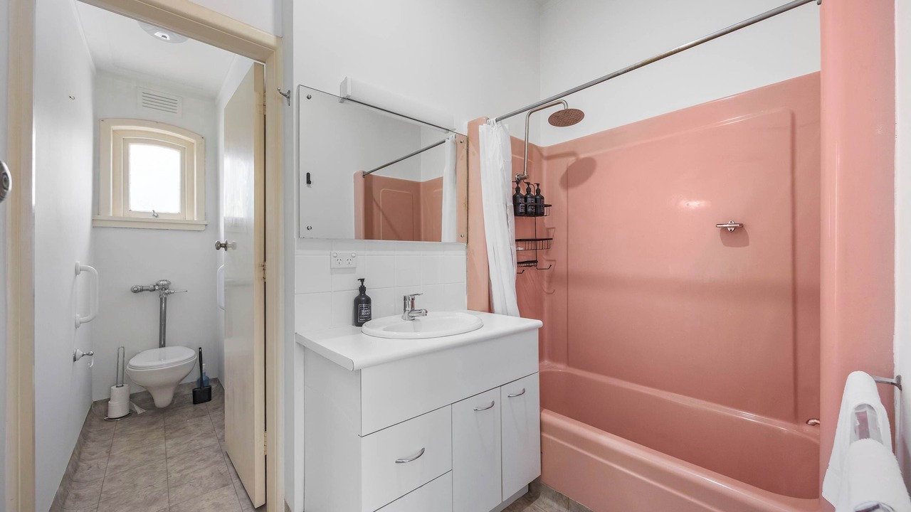 Photo of Bathroom in Lake Wendouree