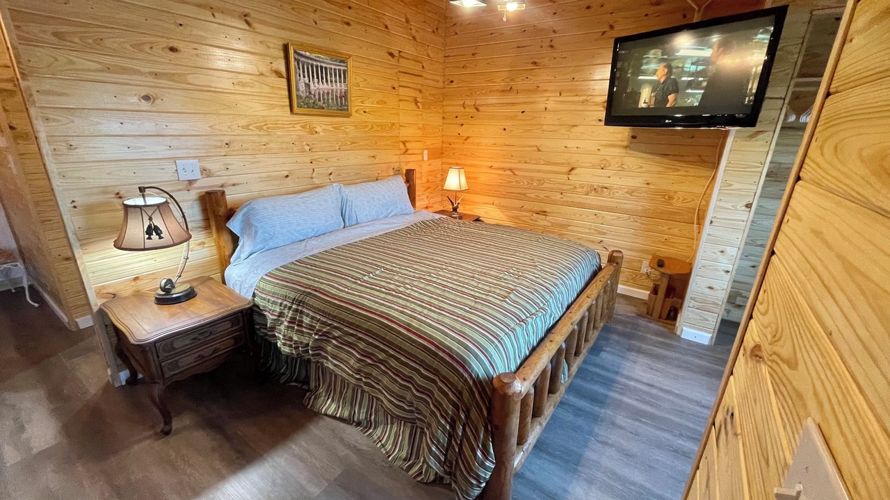 Photo of Bedroom in Onalaska