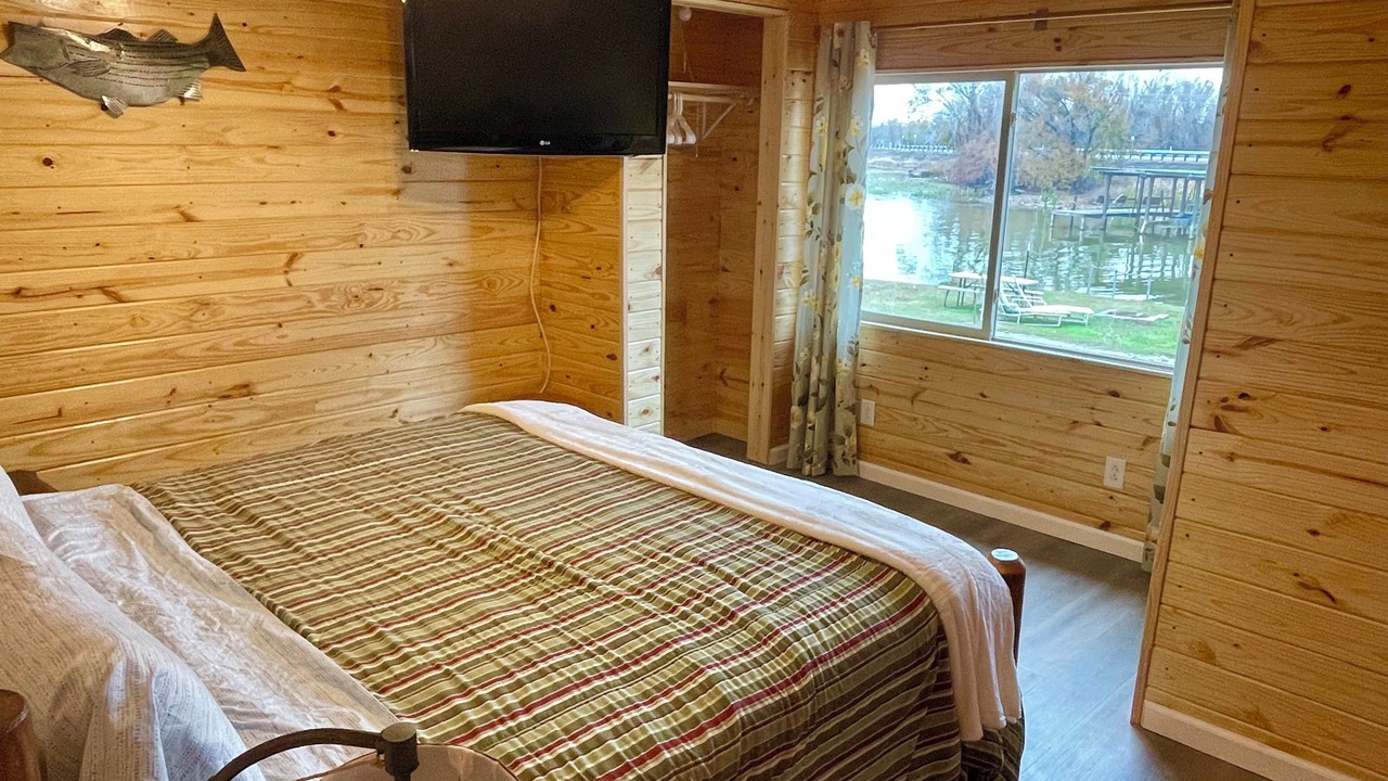 Photo of Bedroom in Onalaska