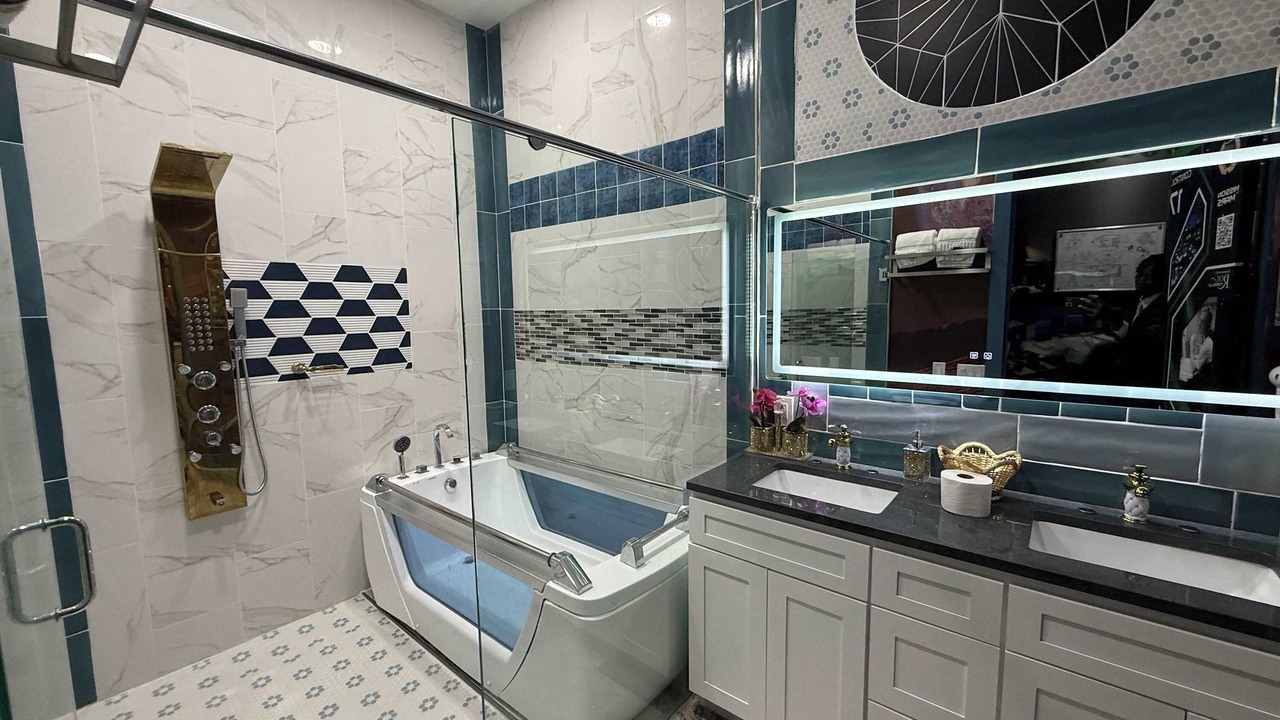 Photo of Bathroom in Loughman