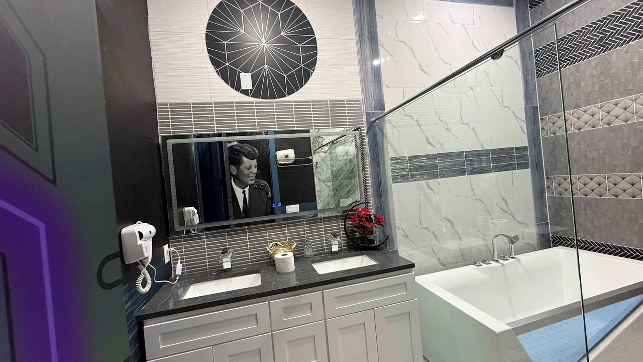Photo of Bathroom in Loughman