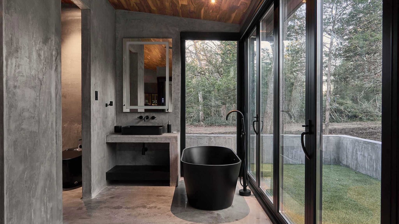 Photo of Bathroom in Ledbetter