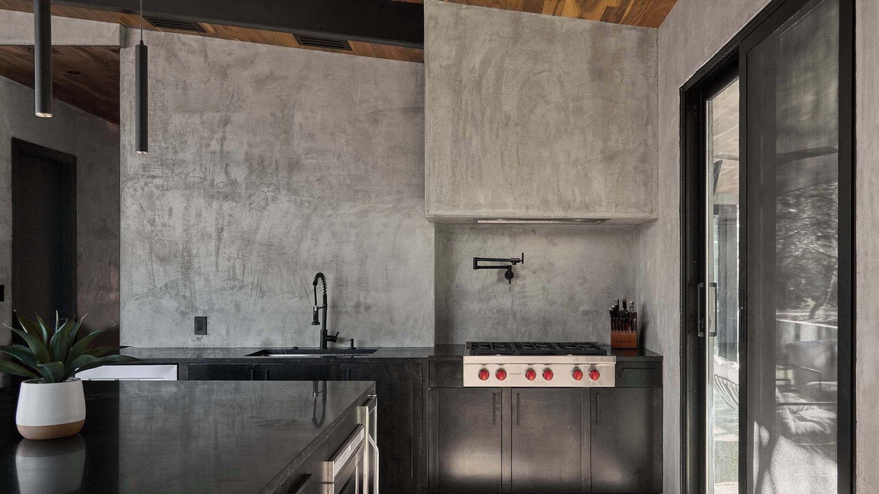 Photo of Kitchen in Ledbetter