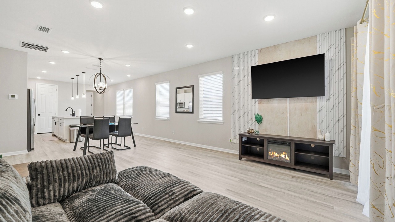 Photo of Livingroom in Jacksonville