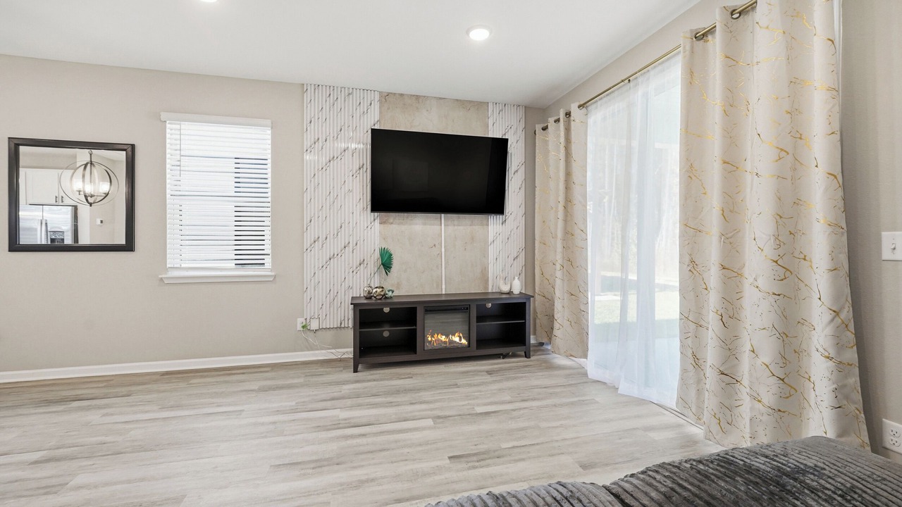 Photo of Livingroom in Jacksonville