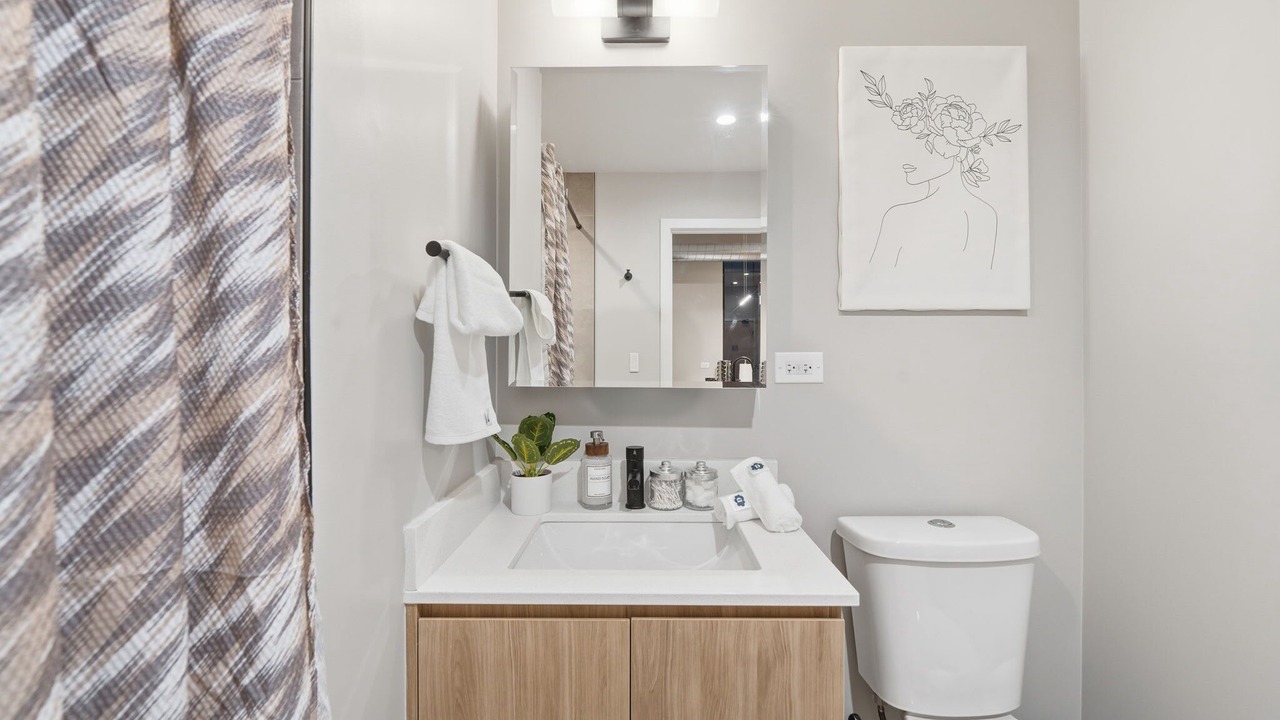 Photo of Bathroom in Edgewater Beach