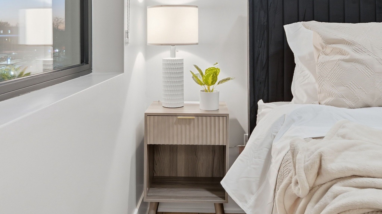 Photo of Bedroom in Edgewater Beach