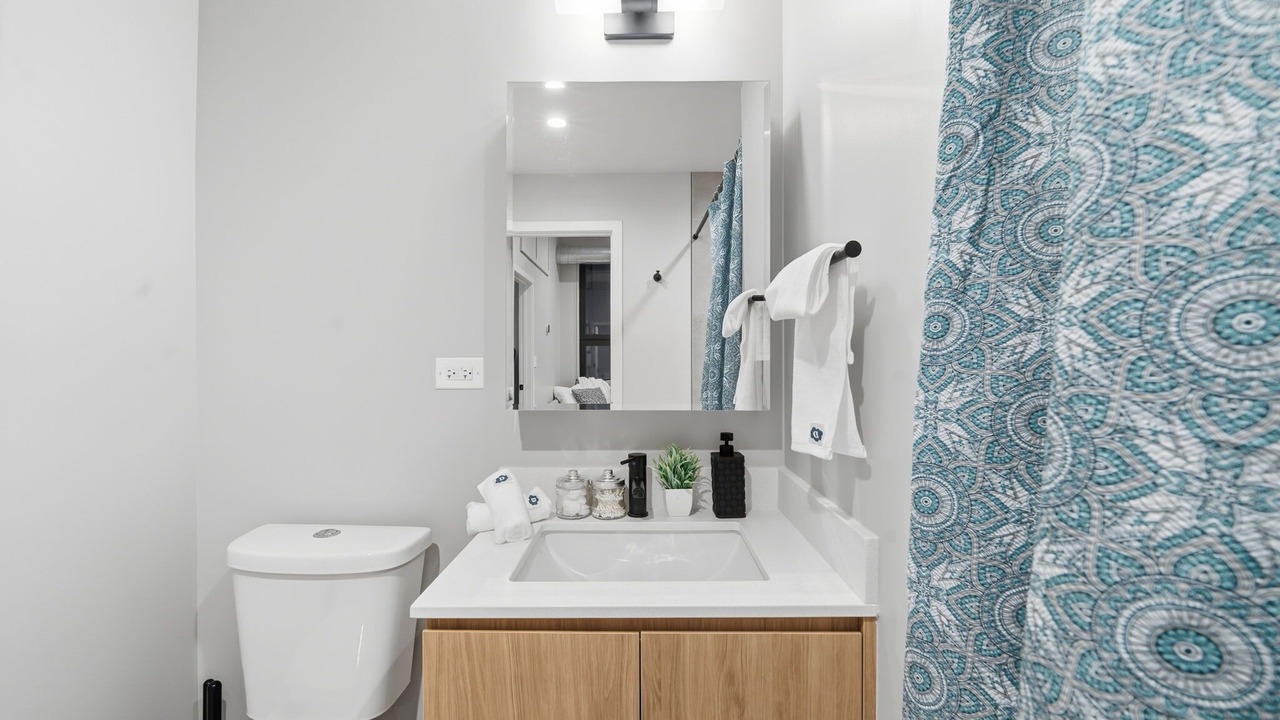 Photo of Bathroom in Edgewater Beach