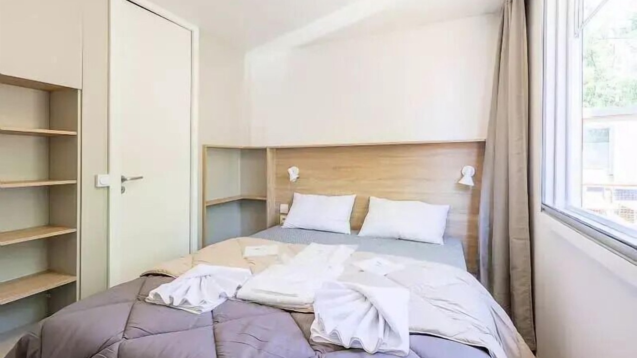 Photo of Bedroom in Saint-Julien-des-Landes