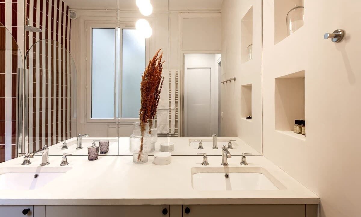 Photo of Bathroom in Quartier de la Plaine-de-Monceaux