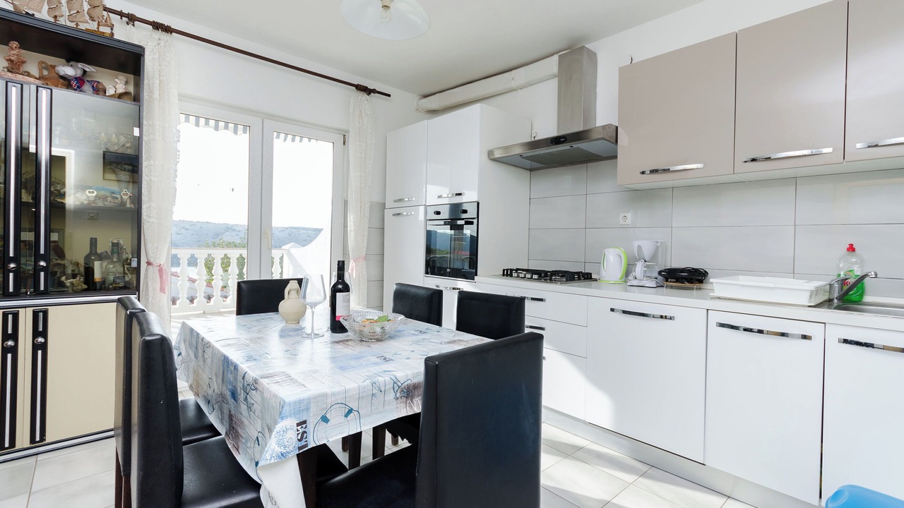 Photo of Kitchen in Lopar