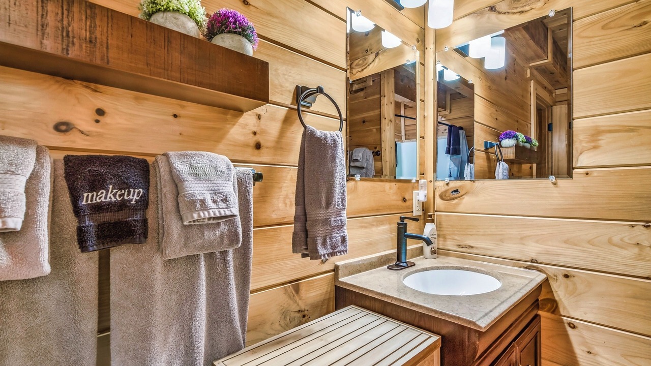 Photo of Bathroom in Sevierville