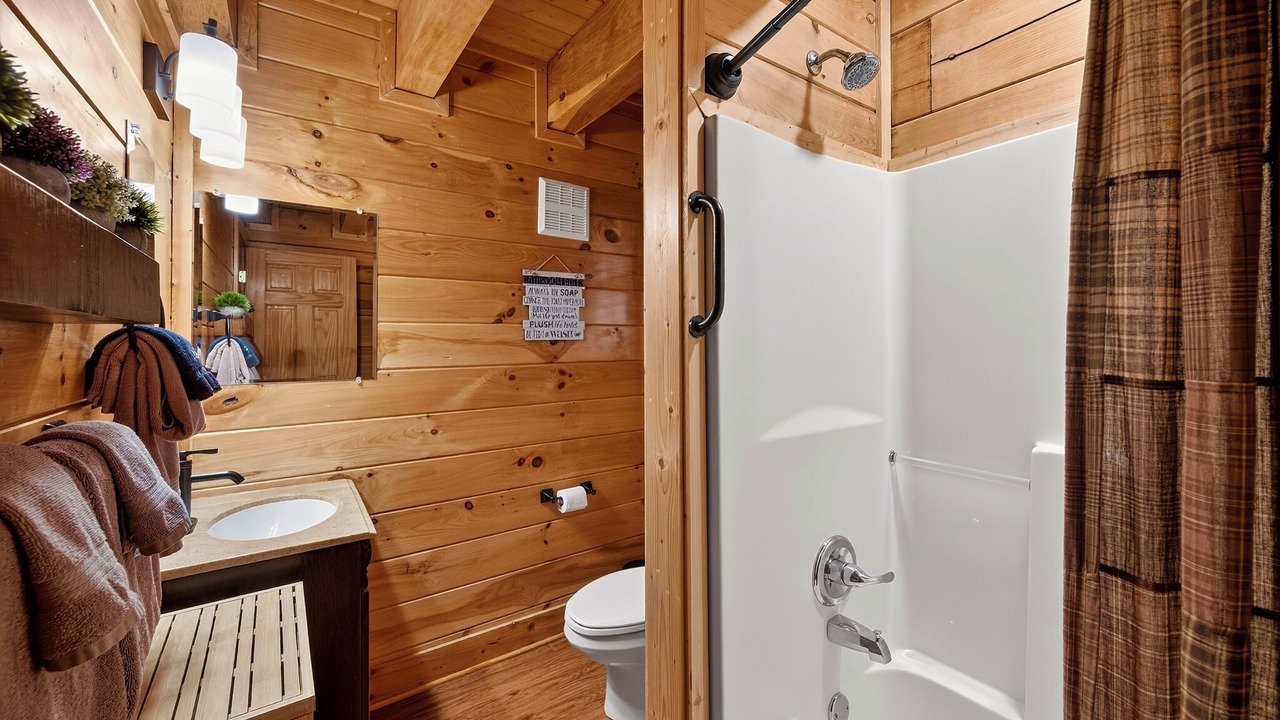 Photo of Bathroom in Sevierville