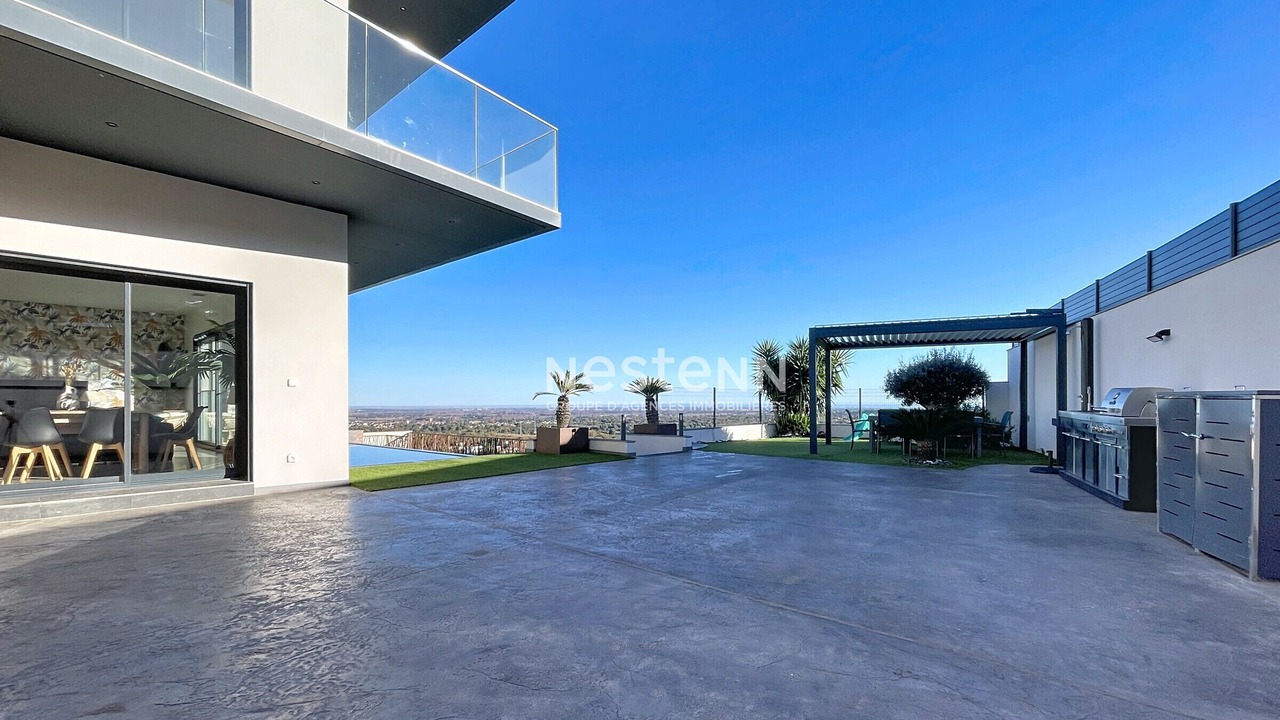 Photo of Patio Balcony in Villelongue-dels-Monts