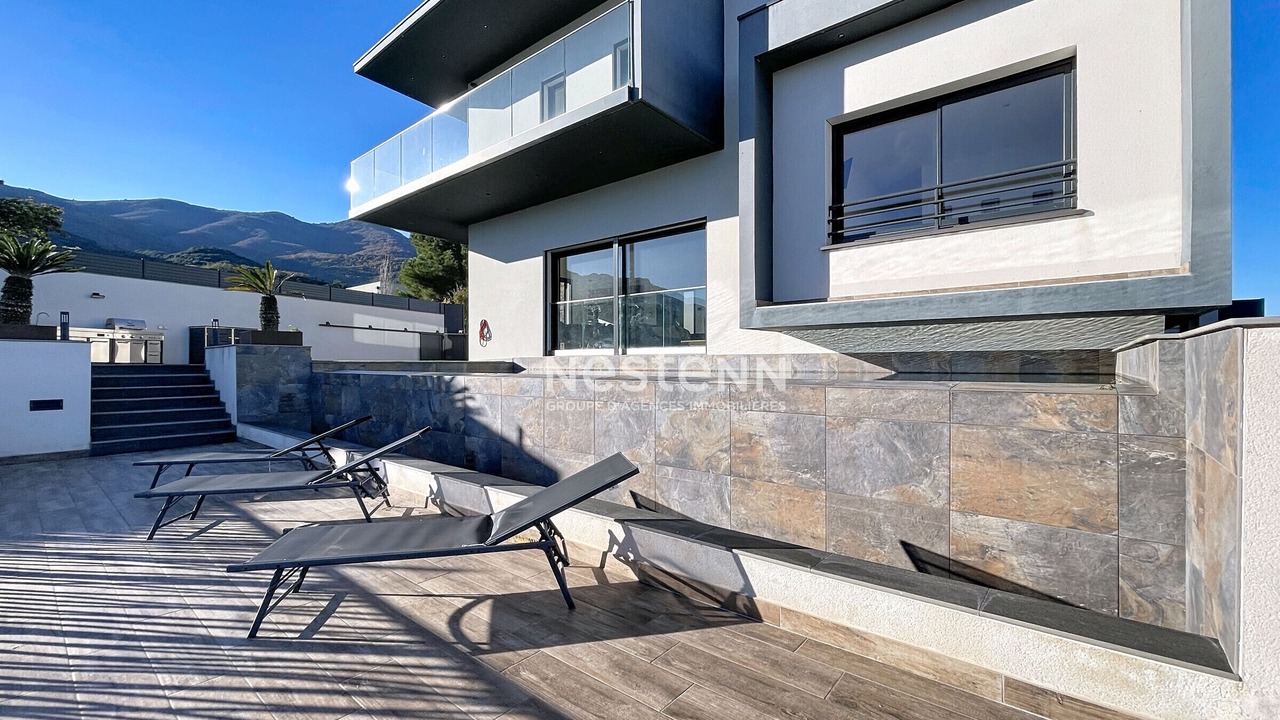 Photo of Patio Balcony in Villelongue-dels-Monts