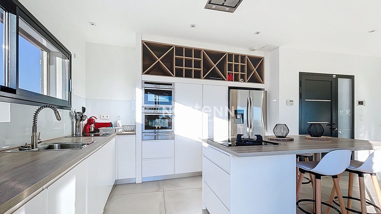 Photo of Kitchen in Villelongue-dels-Monts