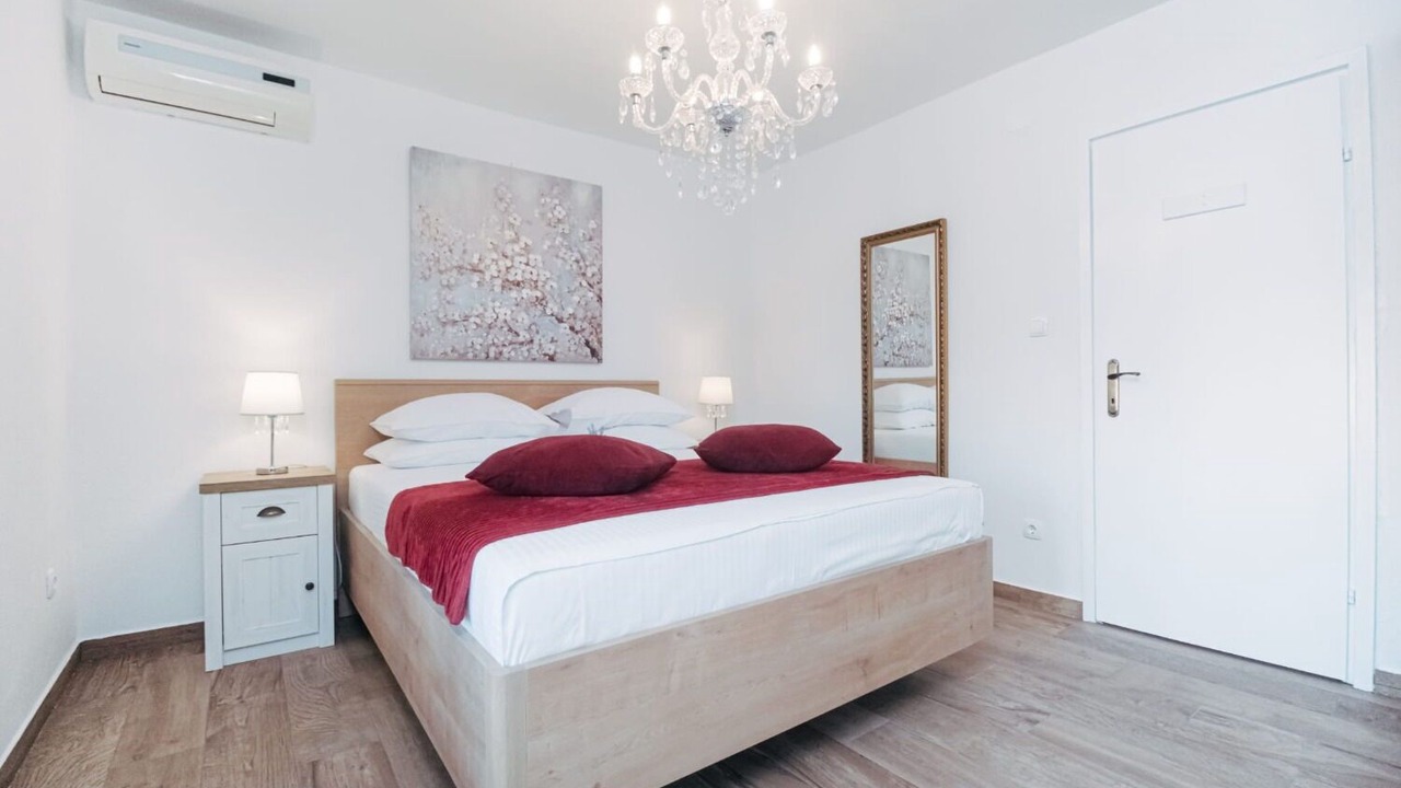 Photo of Bedroom in Okrug Donji