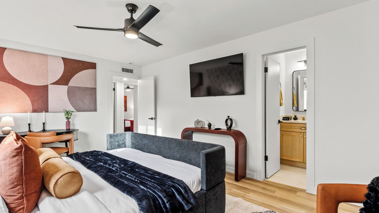 Photo of Bedroom in The Colony