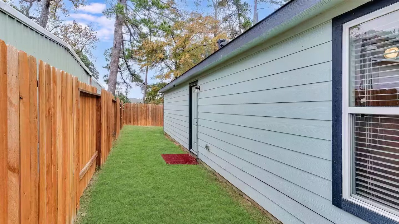 Photo of Outdoor in Willis