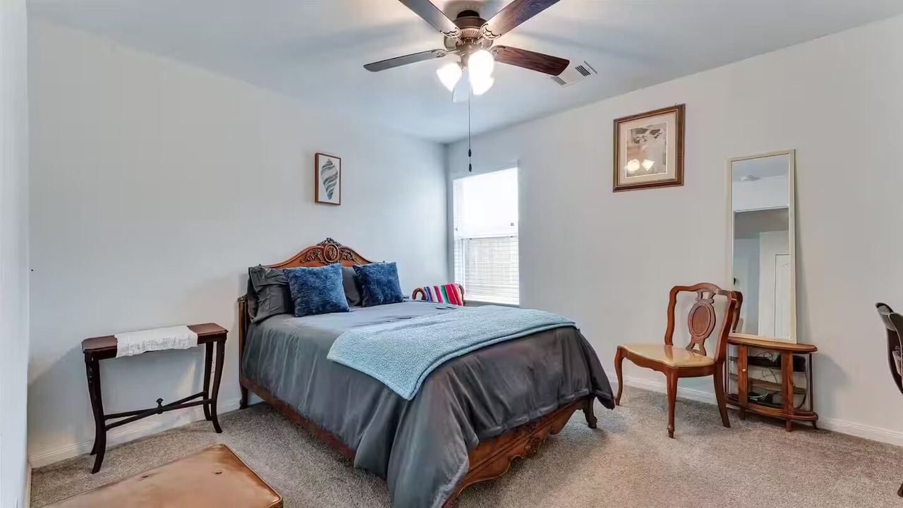 Photo of Bedroom in Willis