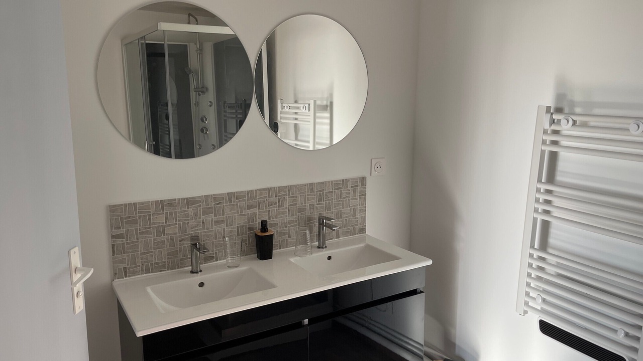 Photo of Bathroom in Frossay