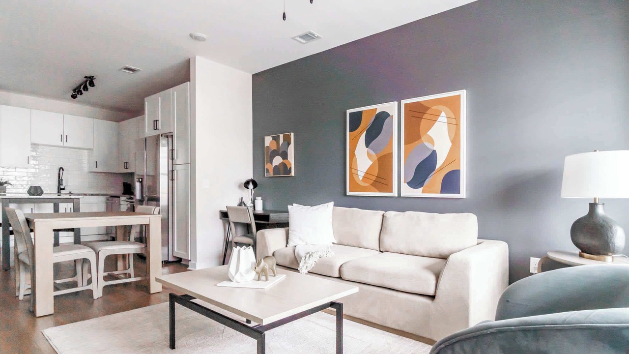 Photo of Livingroom in Northeast Raleigh