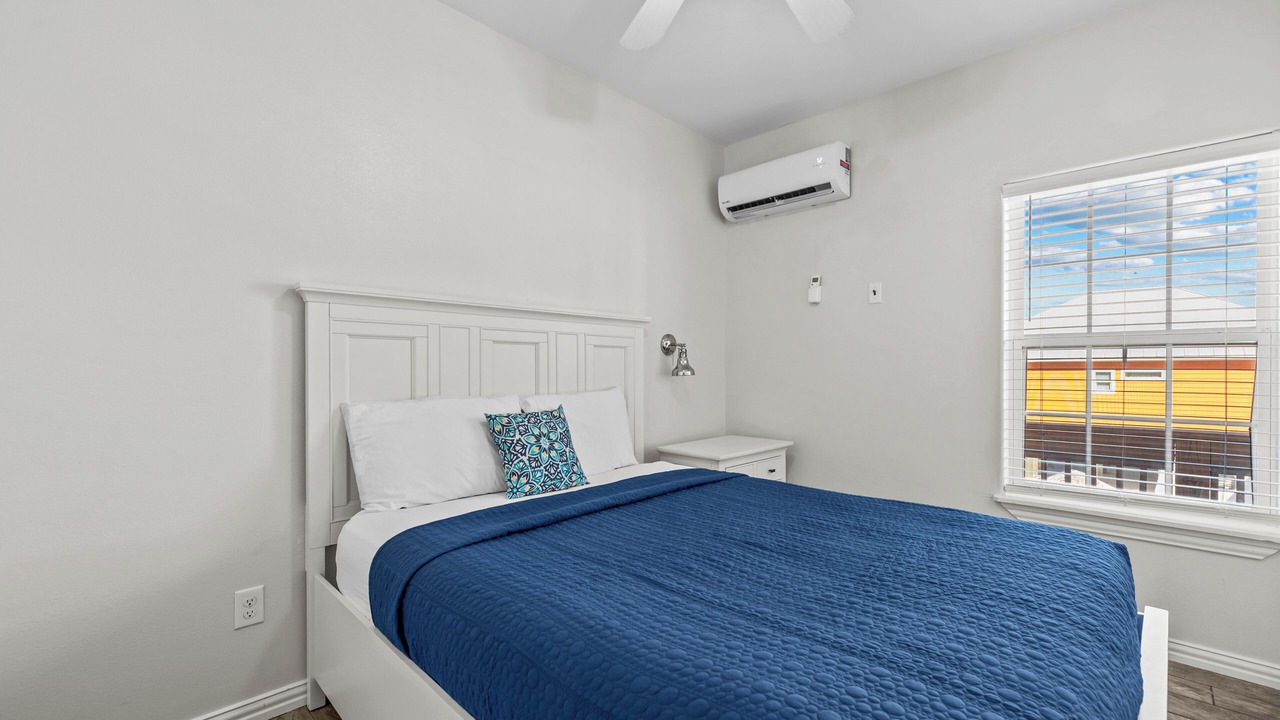 Photo of Bedroom in North Beach