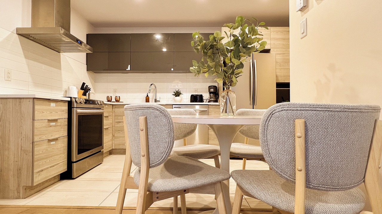 Photo of Kitchen in Cote-Des-Neiges—Notre-Dame-De-Grace
