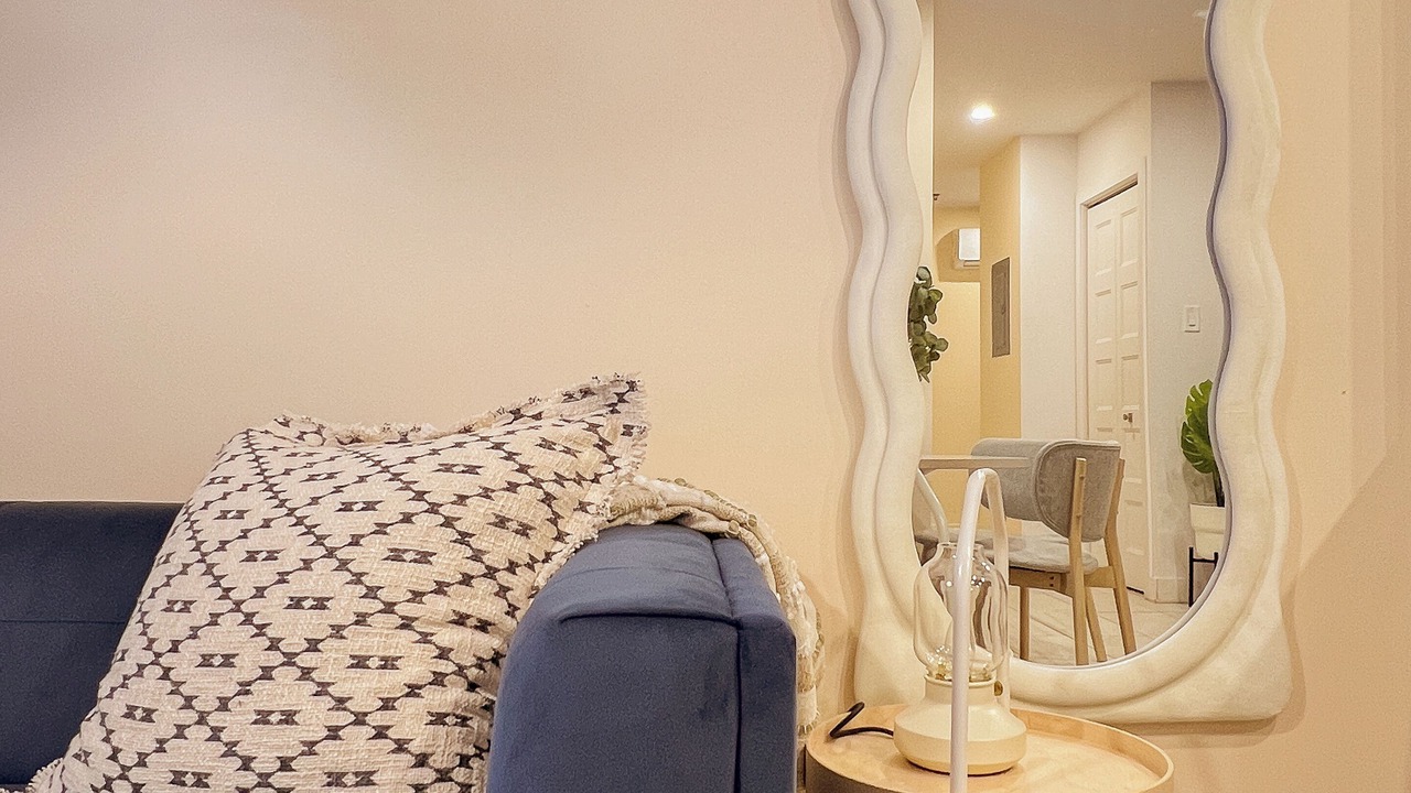 Photo of Livingroom in Cote-Des-Neiges—Notre-Dame-De-Grace