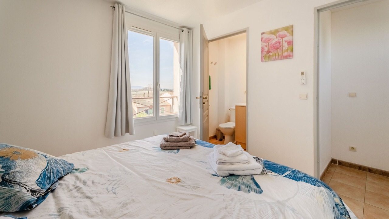 Photo of Bedroom in Homps