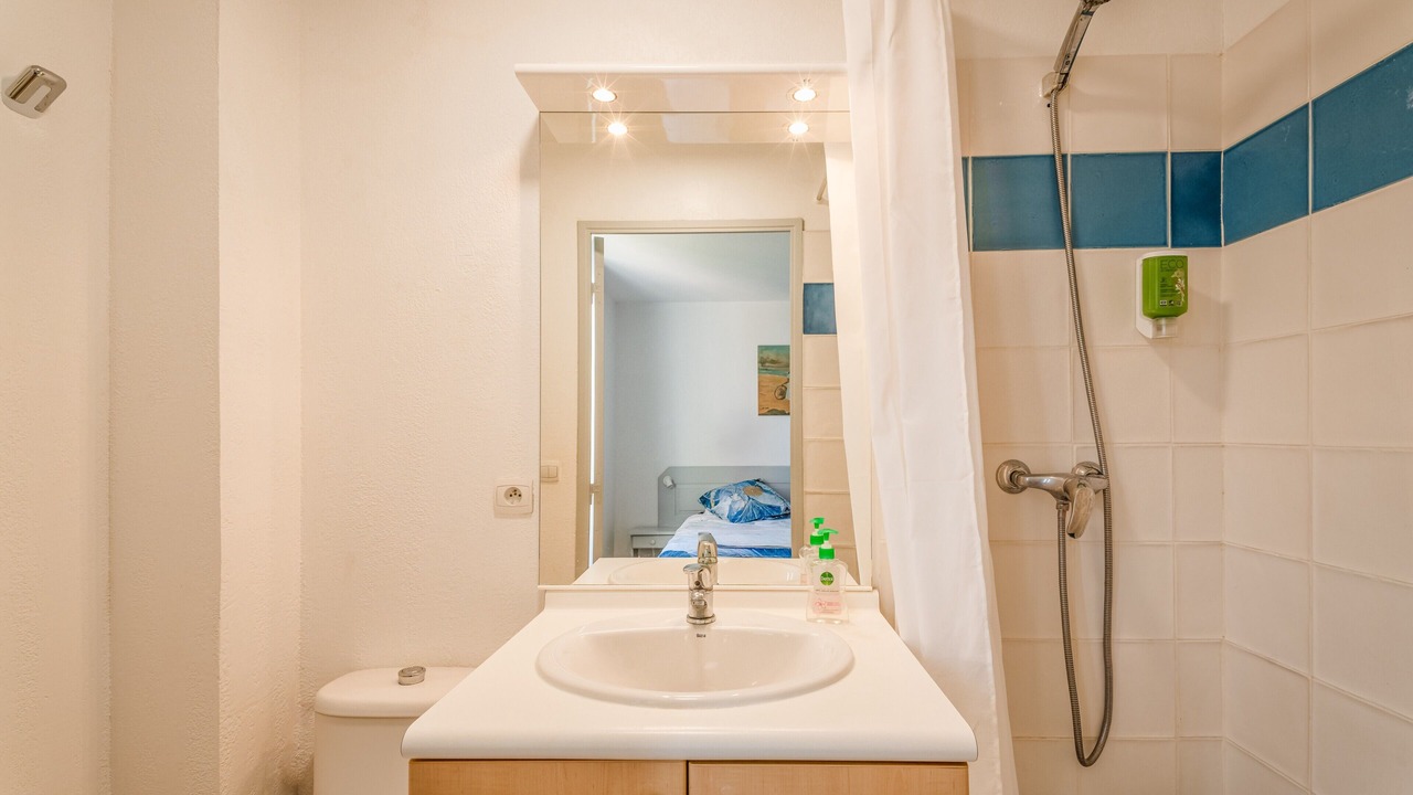 Photo of Bathroom in Homps