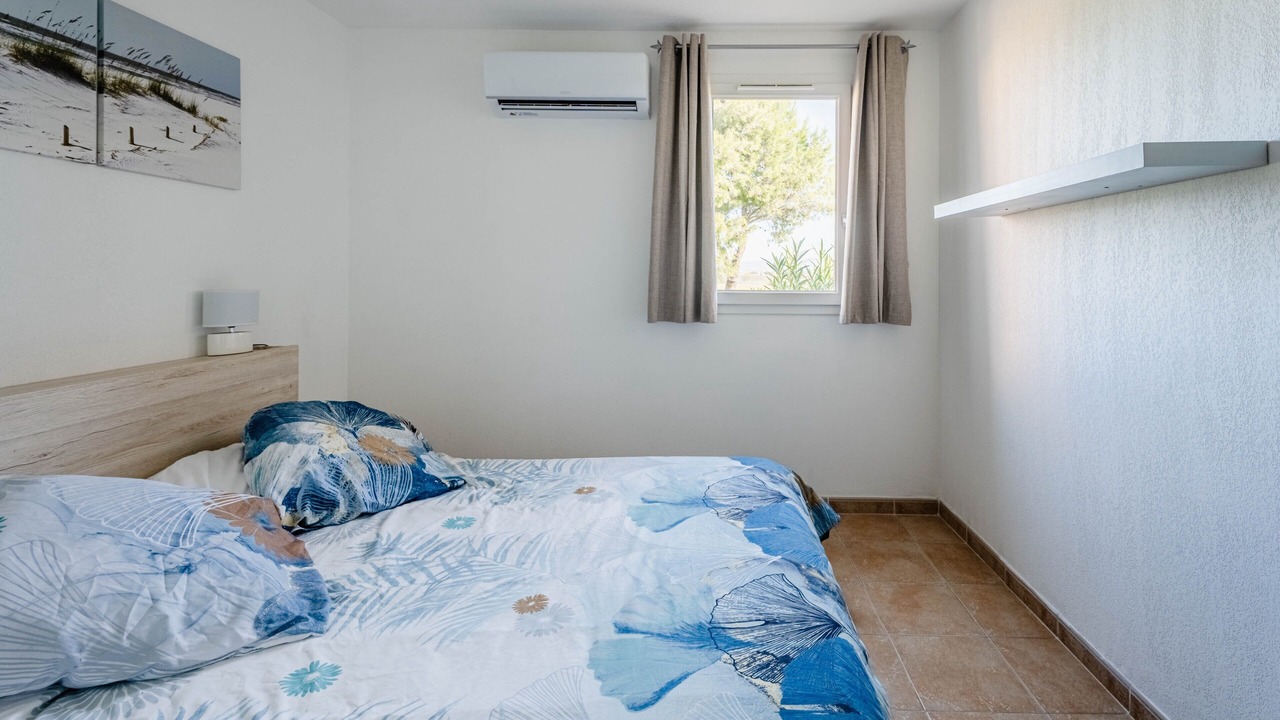 Photo of Bedroom in Homps