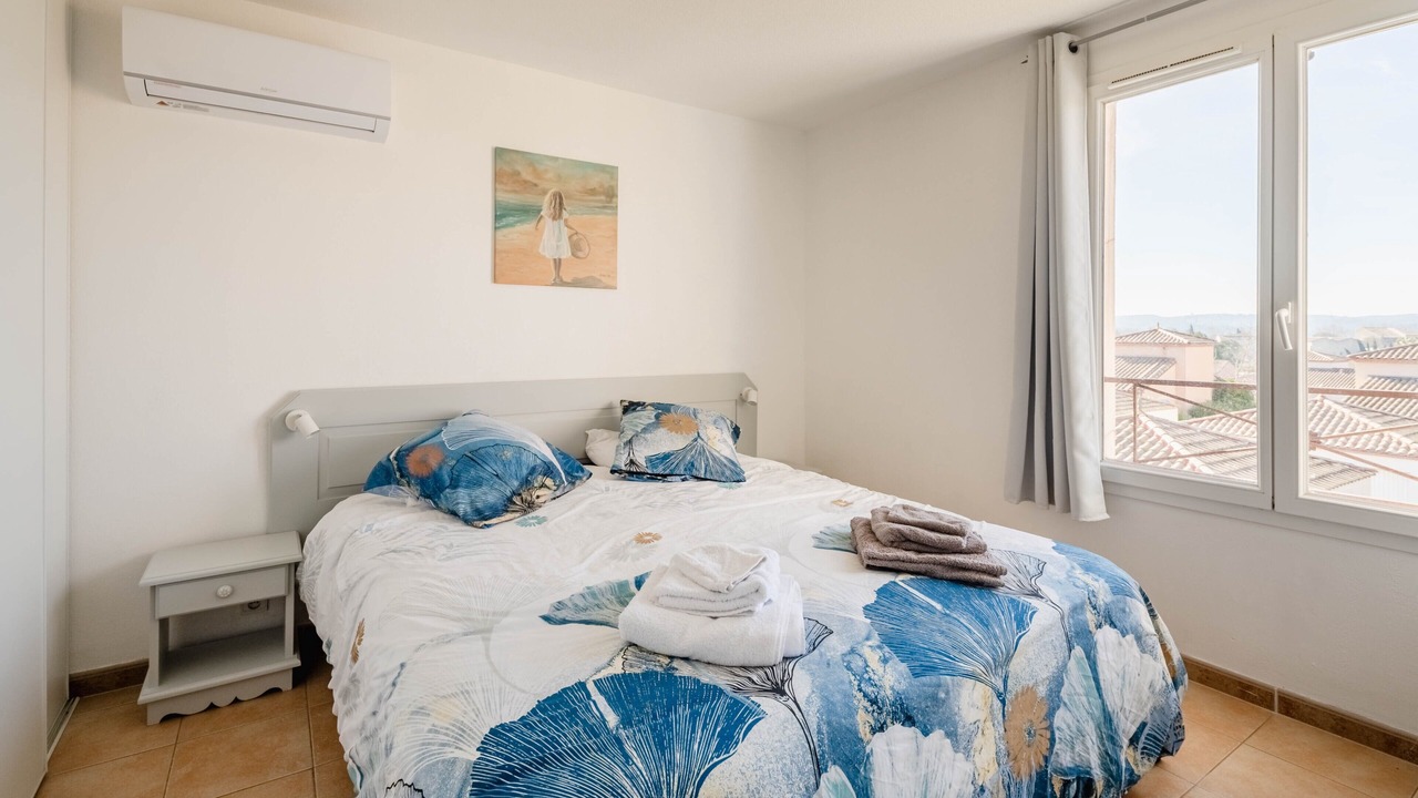 Photo of Bedroom in Homps