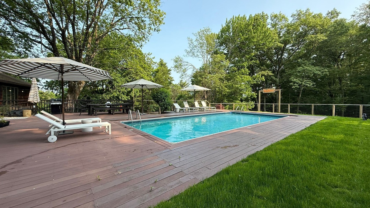 Photo of Outdoor in Kingston