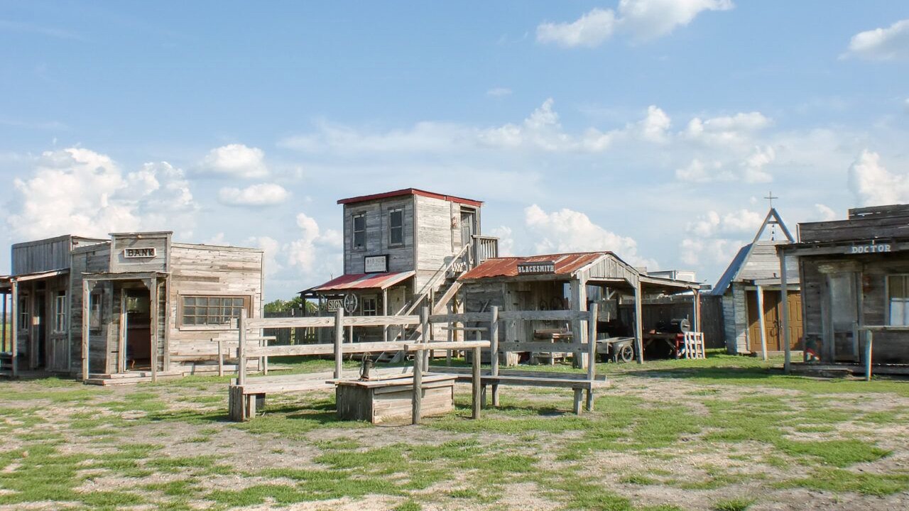 Photo of Others in Manor