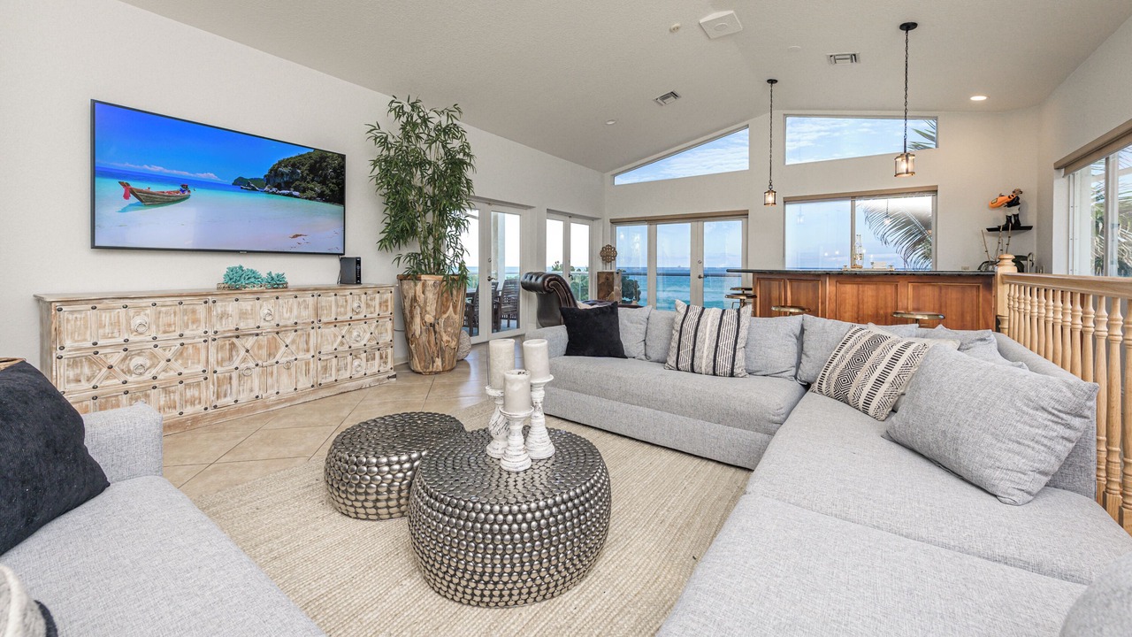 Photo of Livingroom in North Beach