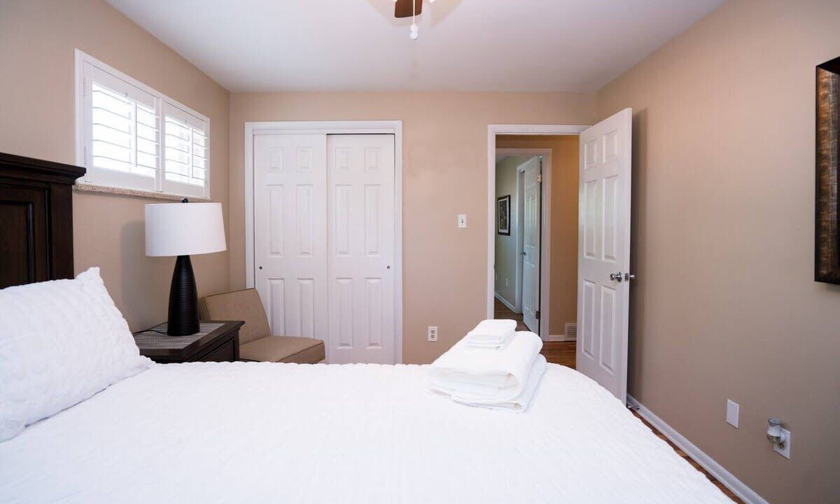 Photo of Bedroom in Castlewood